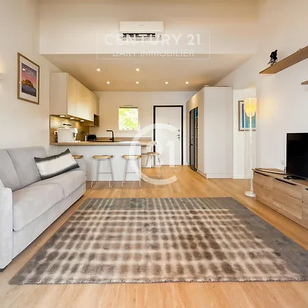 Apartment Pointe St-francois T3 Vue *