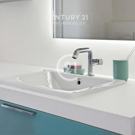 Pointe St-francois T3 Vue * Кальви